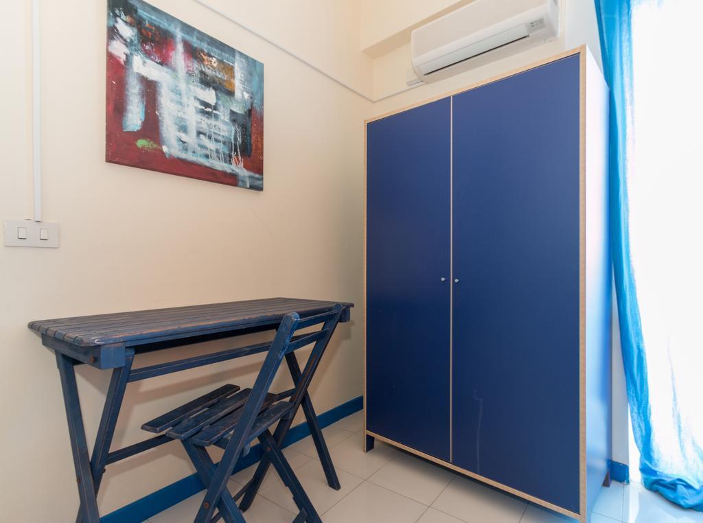 סנטה קרוצ'ה קמרינה Plaza Beach Hostel מראה חיצוני תמונה